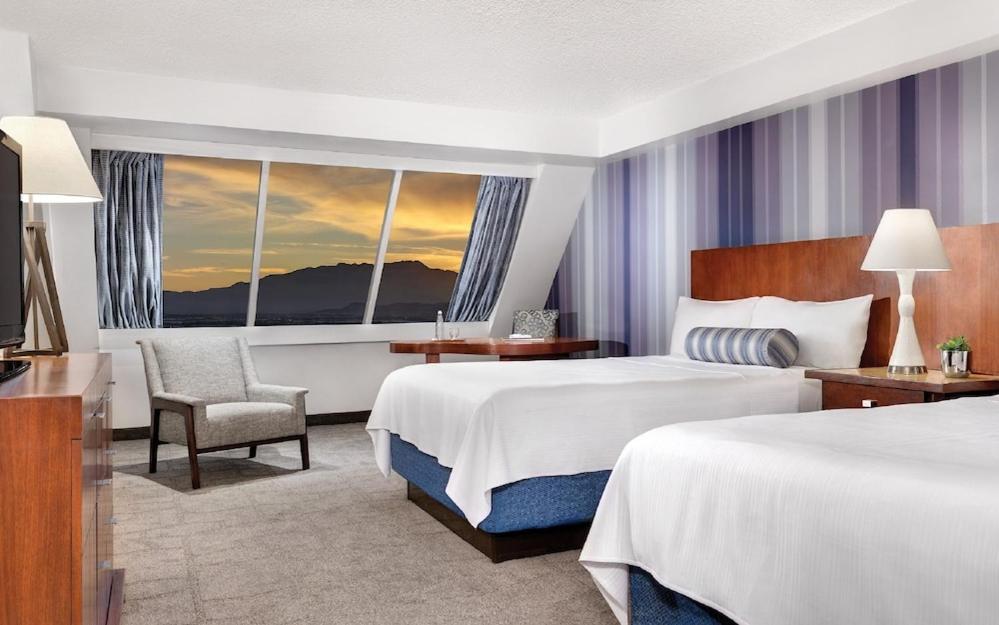 Luxor Hotel & Casino By Suiteness Las Vegas Luaran gambar